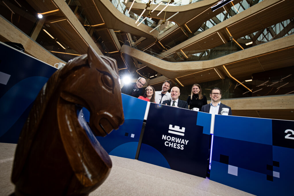 Norwegian TV2 broadcast team during Norway Chess 2024